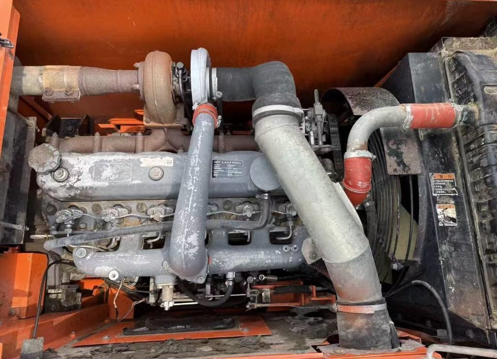 Doosan DH 150 W-7 - Ratinis ekskavatorius: foto 3 Doosan DH 150 W-7 - Ratinis ekskavatorius: foto 3