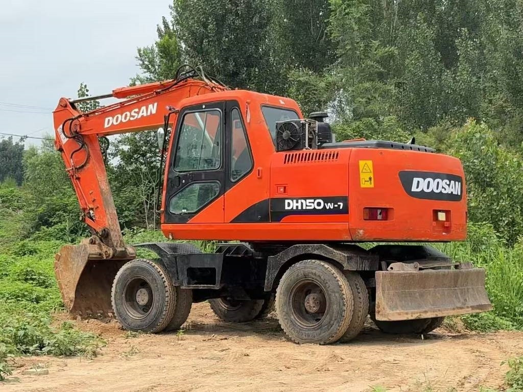 Doosan DH 150 W-7 - Ratinis ekskavatorius: foto 5 Doosan DH 150 W-7 - Ratinis ekskavatorius: foto 5