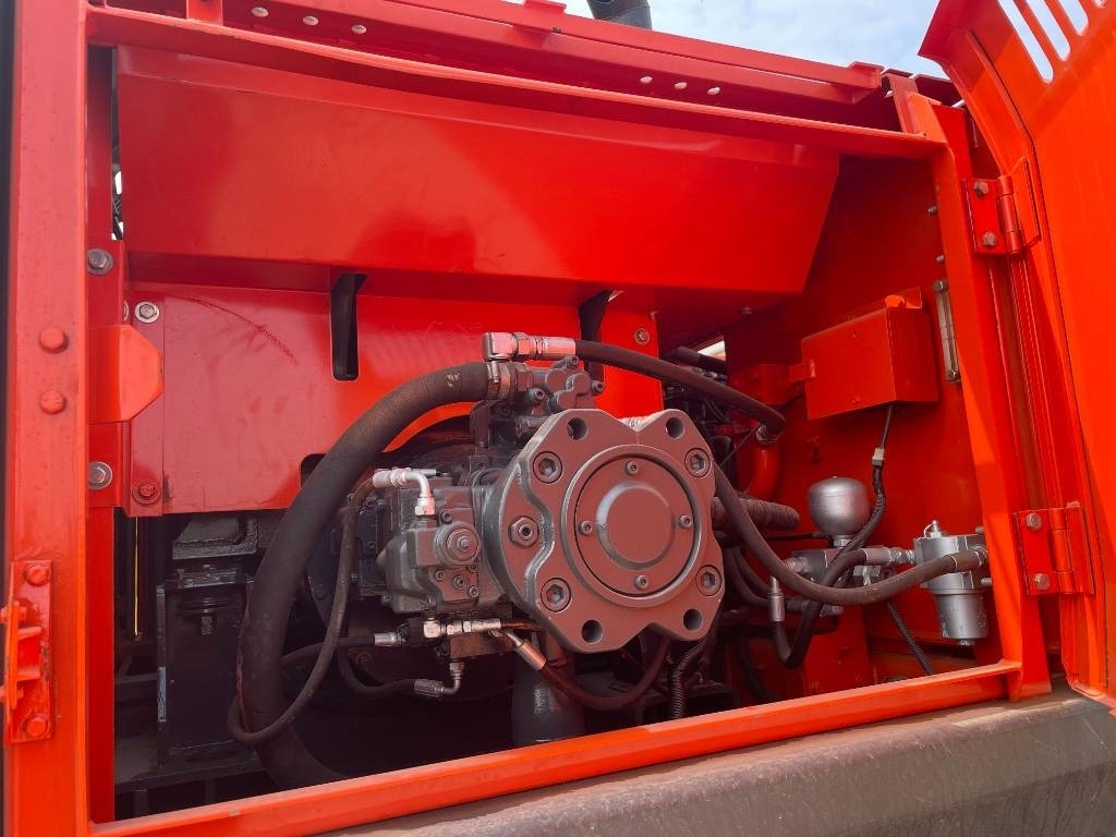 Doosan DX 300 - Vikšrinis ekskavatorius: foto 3 Doosan DX 300 - Vikšrinis ekskavatorius: foto 3