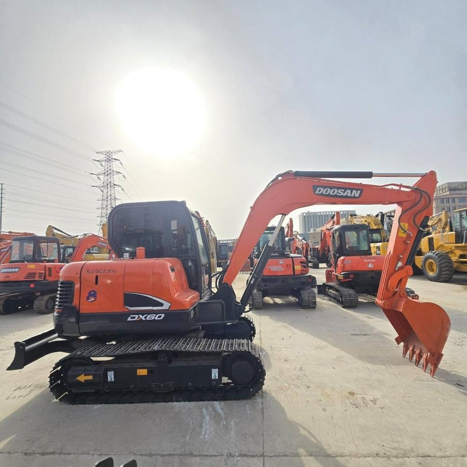 Doosan DX 60 - Mini ekskavatorius: foto 2 Doosan DX 60 - Mini ekskavatorius: foto 2