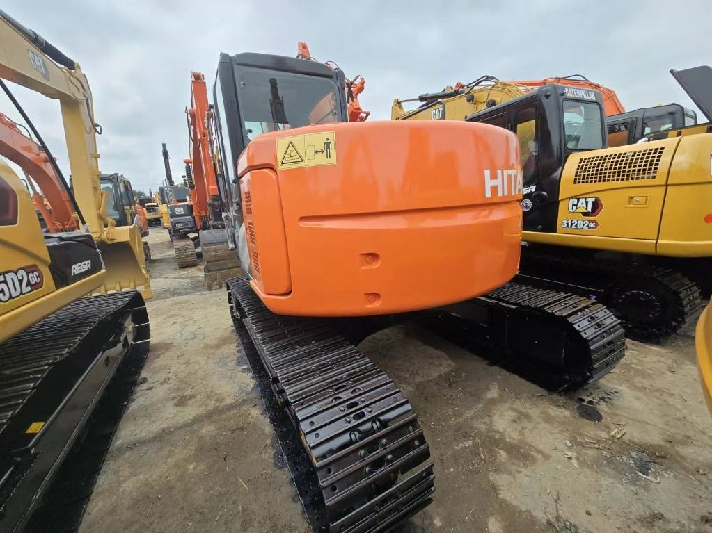 Hitachi ZX 135 US - Vikšrinis ekskavatorius: foto 3 Hitachi ZX 135 US - Vikšrinis ekskavatorius: foto 3