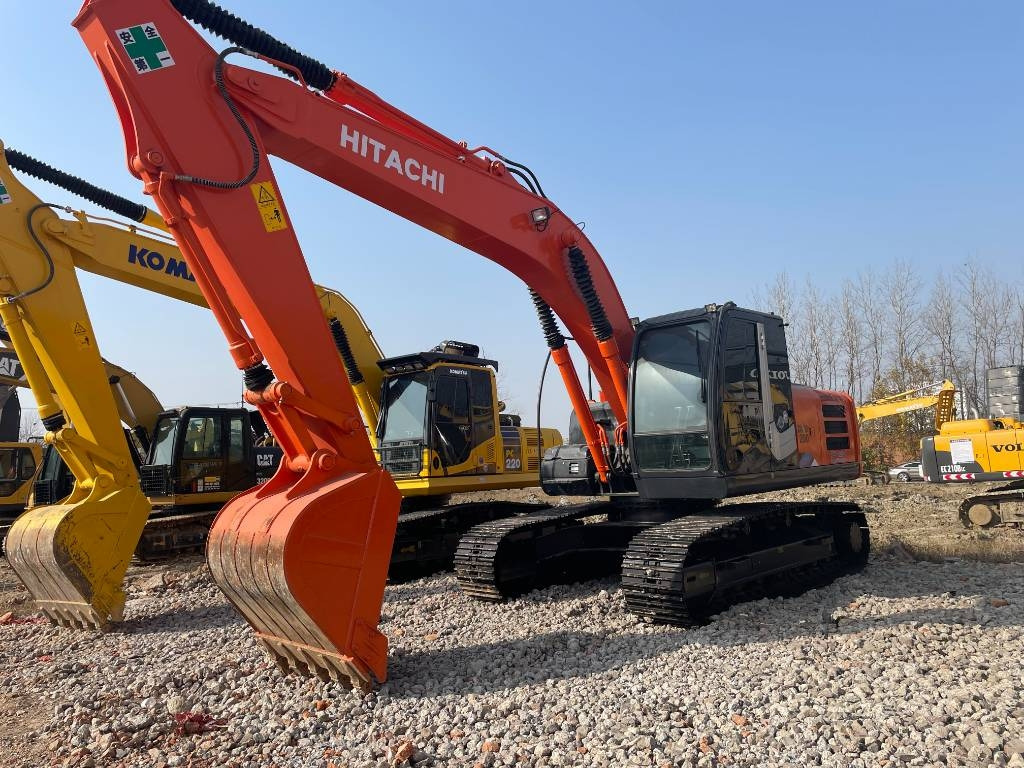Hitachi ZX 200 - Vikšrinis ekskavatorius: foto 1 Hitachi ZX 200 - Vikšrinis ekskavatorius: foto 1
