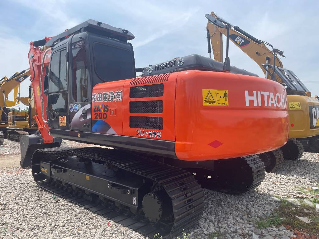 Hitachi ZX 200 - Vikšrinis ekskavatorius: foto 1 Hitachi ZX 200 - Vikšrinis ekskavatorius: foto 1