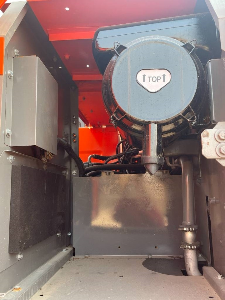 Hitachi ZX 210 - Vikšrinis ekskavatorius: foto 2 Hitachi ZX 210 - Vikšrinis ekskavatorius: foto 2