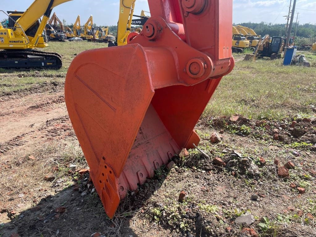 Hitachi ZX 240 - Vikšrinis ekskavatorius: foto 5 Hitachi ZX 240 - Vikšrinis ekskavatorius: foto 5