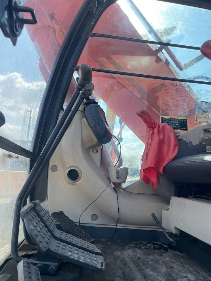 Hitachi ZX 240 - Vikšrinis ekskavatorius: foto 3 Hitachi ZX 240 - Vikšrinis ekskavatorius: foto 3