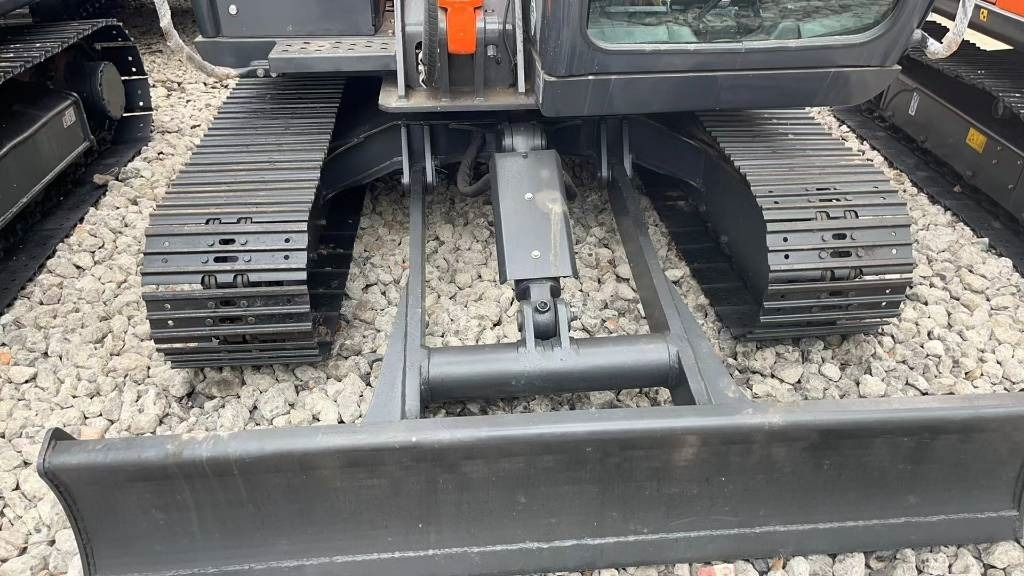 Hitachi ZX 60 - Mini ekskavatorius: foto 4 Hitachi ZX 60 - Mini ekskavatorius: foto 4