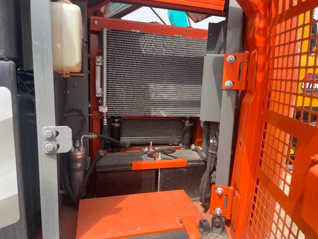 Hitachi ZX 70 - Mini ekskavatorius: foto 4 Hitachi ZX 70 - Mini ekskavatorius: foto 4