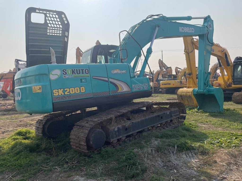 Kobelco SK 200 - Vikšrinis ekskavatorius: foto 2 Kobelco SK 200 - Vikšrinis ekskavatorius: foto 2