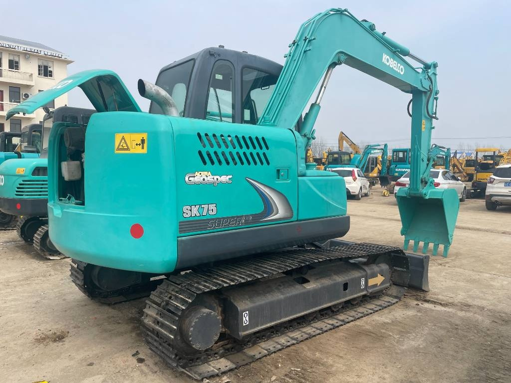 Kobelco SK 75 - Mini ekskavatorius: foto 1 Kobelco SK 75 - Mini ekskavatorius: foto 1