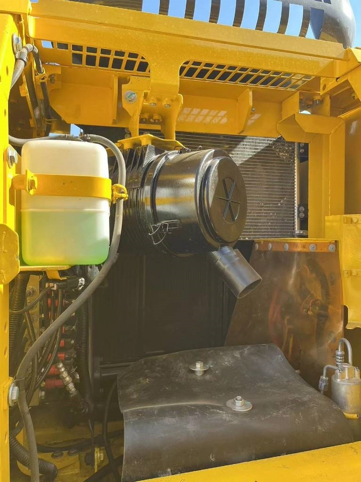 Komatsu PC 130 - Vikšrinis ekskavatorius: foto 2 Komatsu PC 130 - Vikšrinis ekskavatorius: foto 2