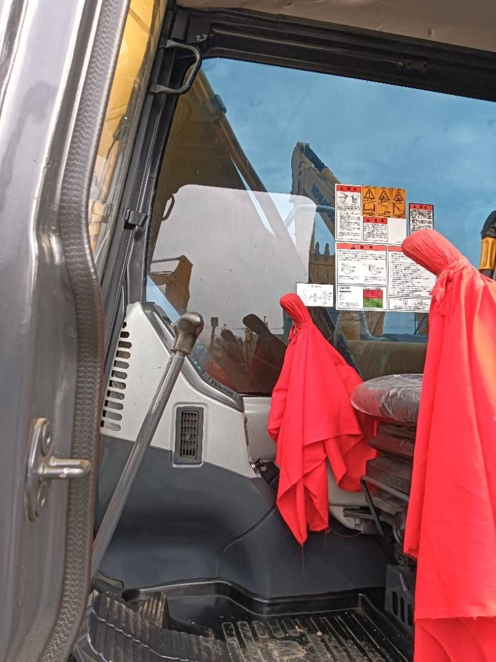 Komatsu PC 130 - Vikšrinis ekskavatorius: foto 4 Komatsu PC 130 - Vikšrinis ekskavatorius: foto 4