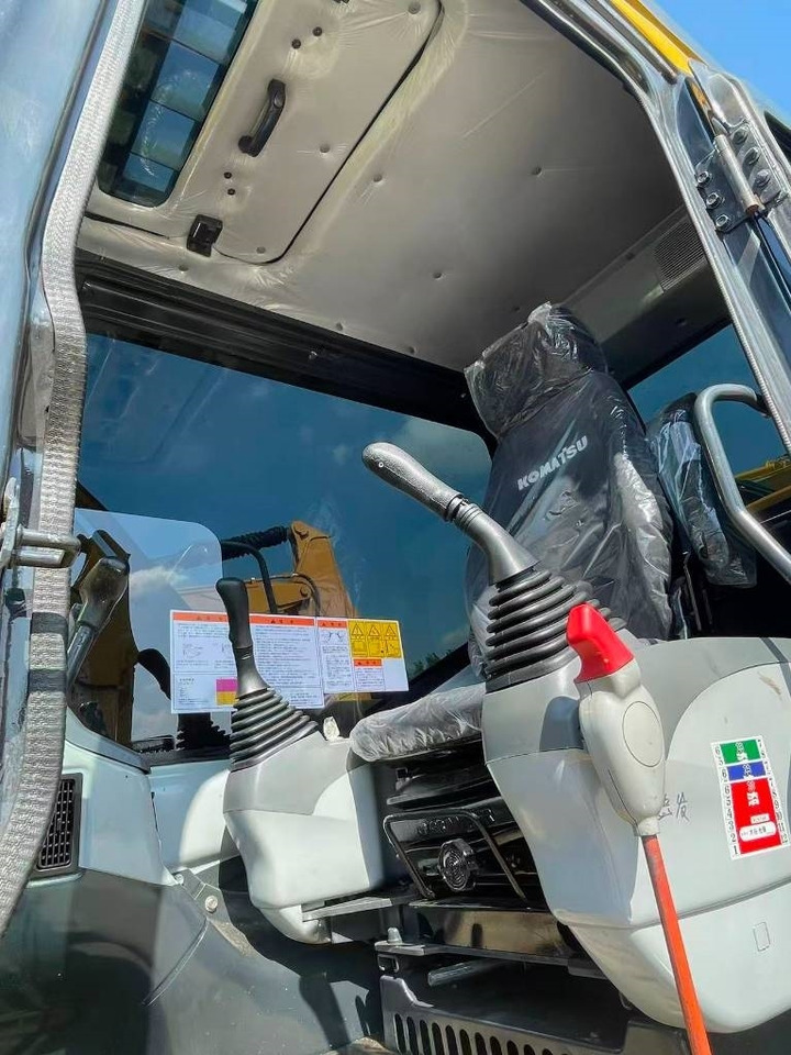 Komatsu PC 130 - Vikšrinis ekskavatorius: foto 4 Komatsu PC 130 - Vikšrinis ekskavatorius: foto 4