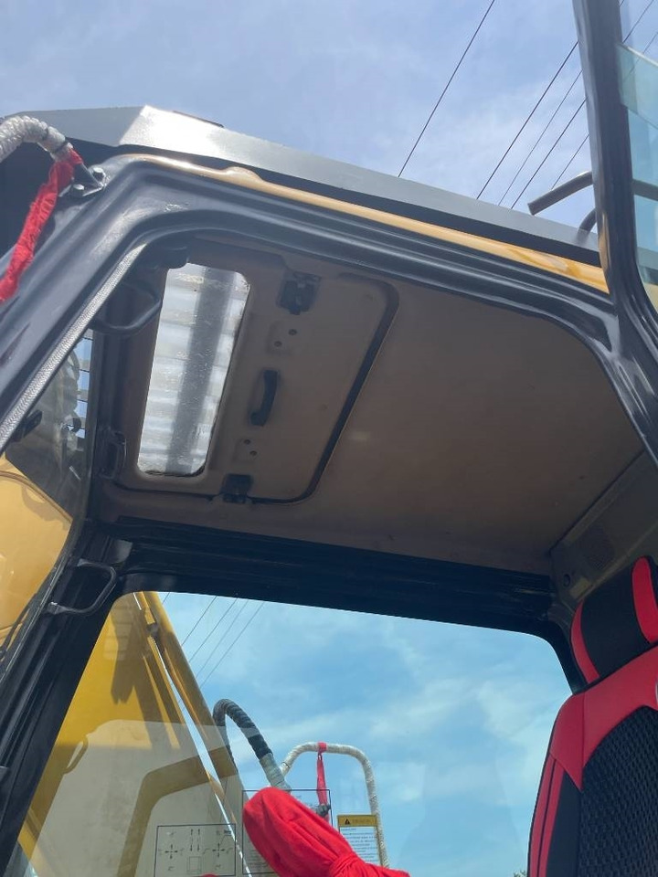 Komatsu PC 130 - Vikšrinis ekskavatorius: foto 5 Komatsu PC 130 - Vikšrinis ekskavatorius: foto 5