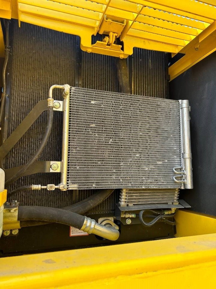 Komatsu PC 240 - Vikšrinis ekskavatorius: foto 2 Komatsu PC 240 - Vikšrinis ekskavatorius: foto 2