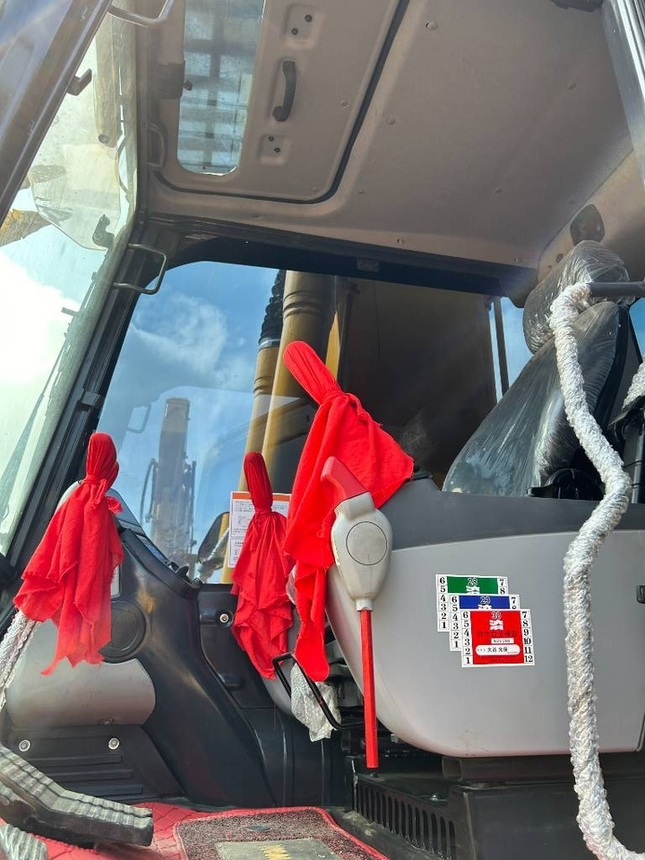 Komatsu PC 240 - Vikšrinis ekskavatorius: foto 5 Komatsu PC 240 - Vikšrinis ekskavatorius: foto 5