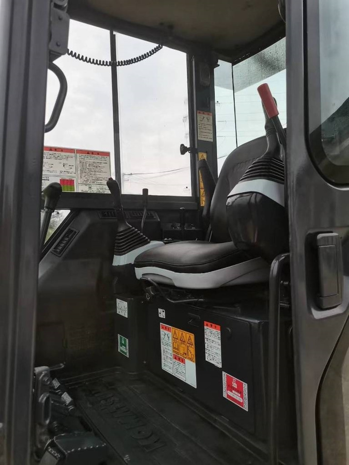 Komatsu PC 35 - Mini ekskavatorius: foto 3 Komatsu PC 35 - Mini ekskavatorius: foto 3