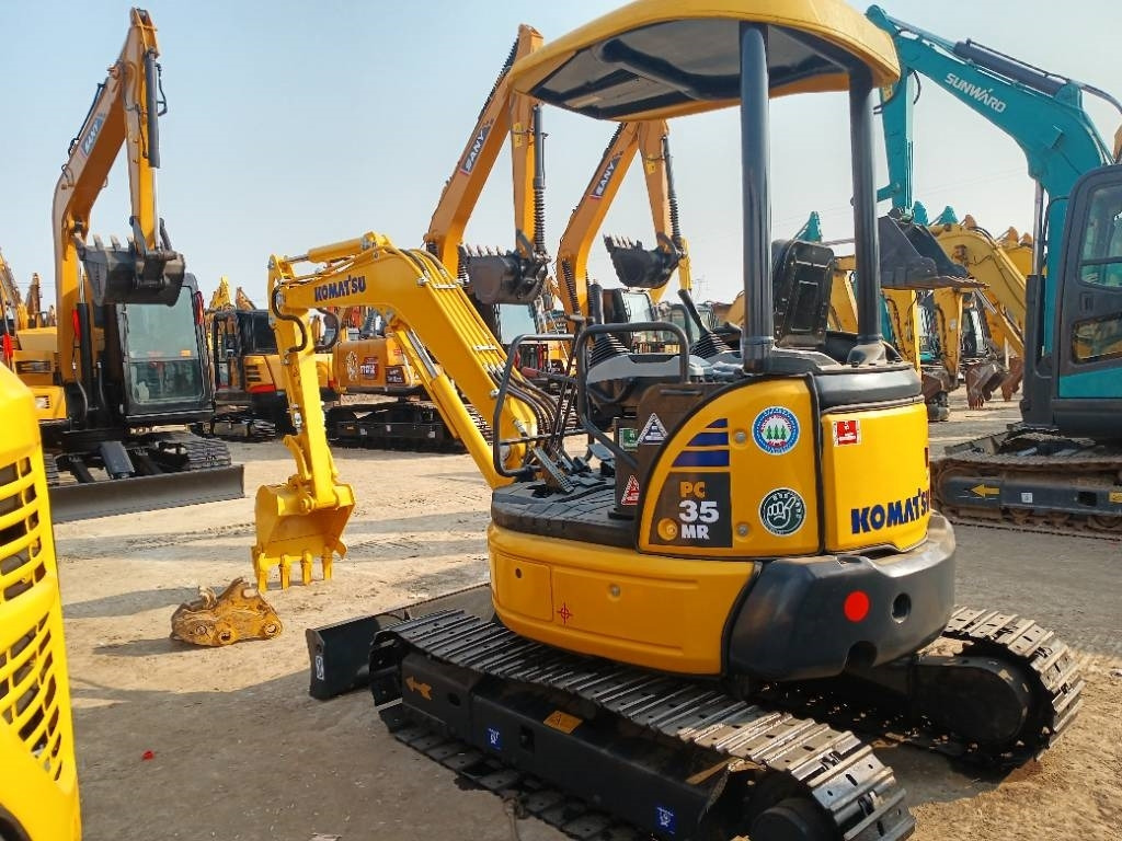 Komatsu PC 35 - Mini ekskavatorius: foto 3 Komatsu PC 35 - Mini ekskavatorius: foto 3