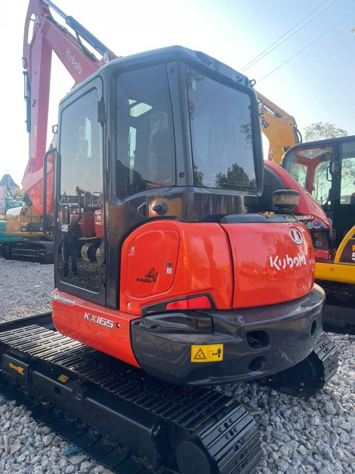 Kubota 165 - Vikšrinis ekskavatorius: foto 1 Kubota 165 - Vikšrinis ekskavatorius: foto 1