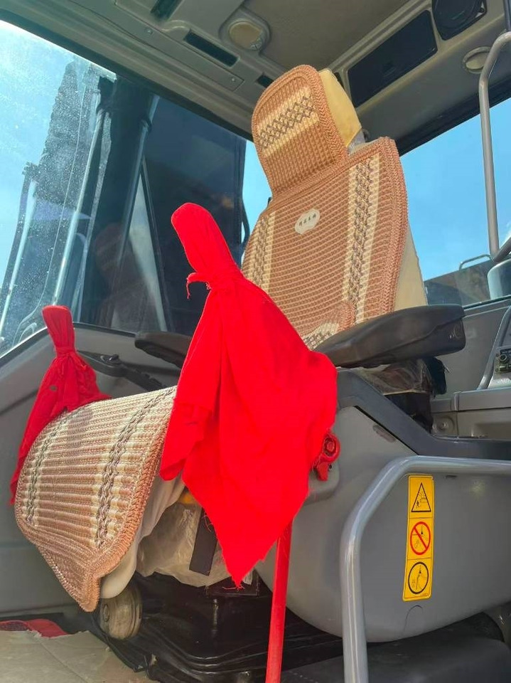 Volvo EC 240 - Vikšrinis ekskavatorius: foto 4 Volvo EC 240 - Vikšrinis ekskavatorius: foto 4