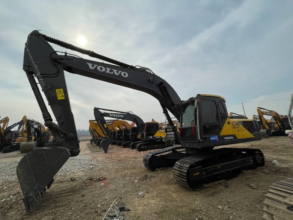 Volvo EC 240 - Vikšrinis ekskavatorius: foto 3 Volvo EC 240 - Vikšrinis ekskavatorius: foto 3