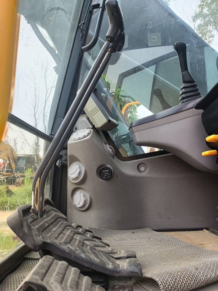 Volvo ec250 - Vikšrinis ekskavatorius: foto 4 Volvo ec250 - Vikšrinis ekskavatorius: foto 4