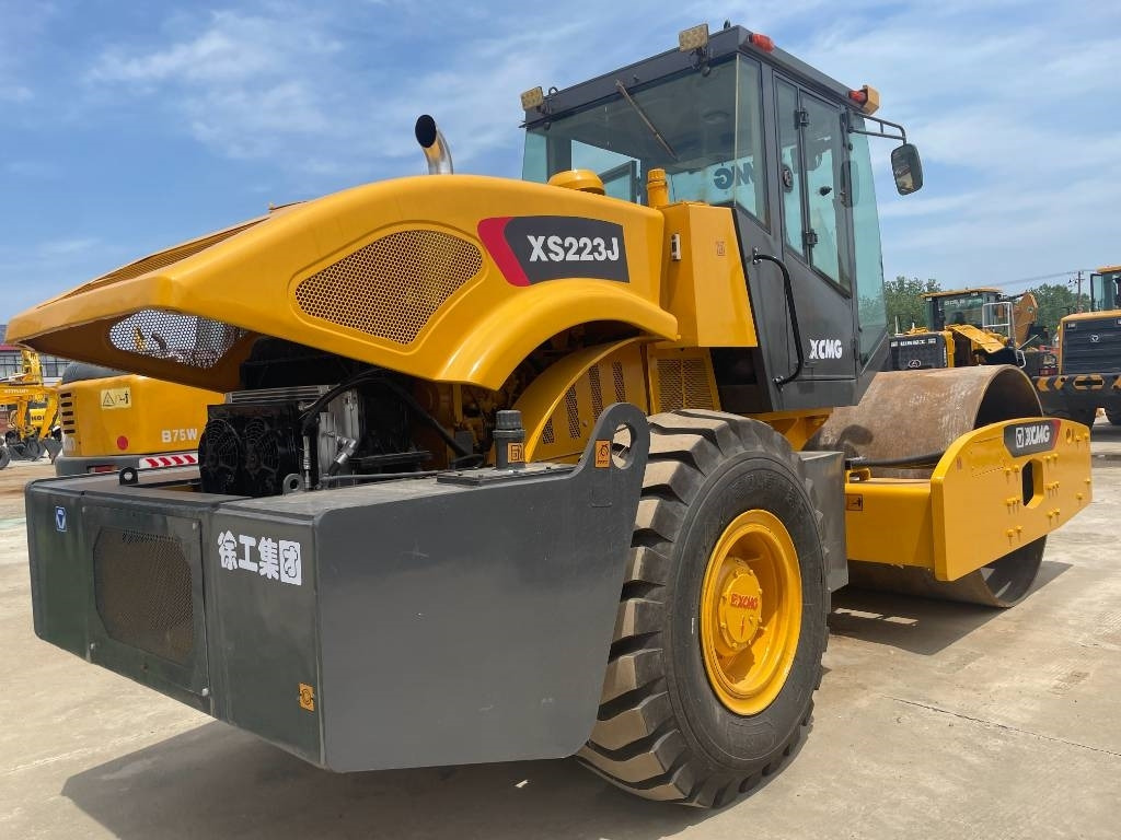 XCMG XS 223 J - Kompaktorius: foto 4 XCMG XS 223 J - Kompaktorius: foto 4