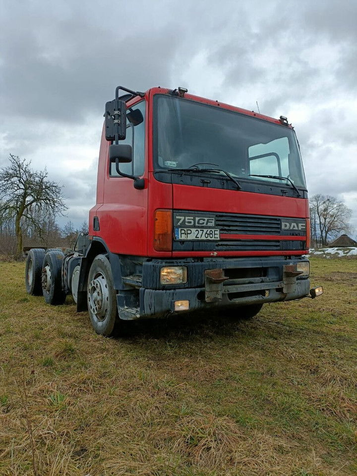 DAF CF 75.250 - Važiuoklės sunkvežimis: foto 2 DAF CF 75.250 - Važiuoklės sunkvežimis: foto 2