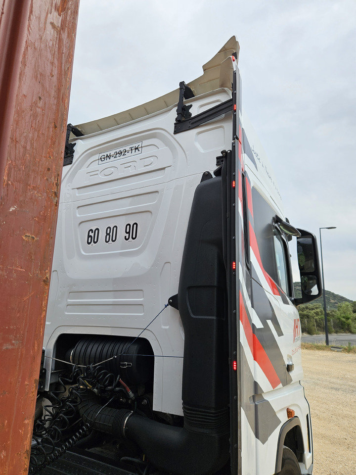 FORD Fmax 500 - Vilkikas: foto 2 FORD Fmax 500 - Vilkikas: foto 2