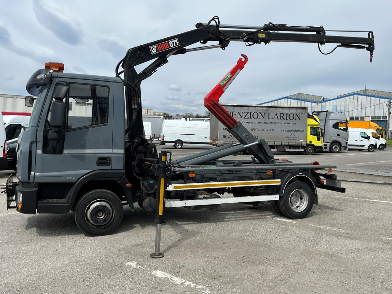 Iveco EuroCargo, 80E18, Hákový nosič kontajnerov - Hook-lift sunkvežimis, Sunkvežimis su kranu: foto 5 Iveco EuroCargo, 80E18, Hákový nosič kontajnerov - Hook-lift sunkvežimis, Sunkvežimis su kranu: foto 5