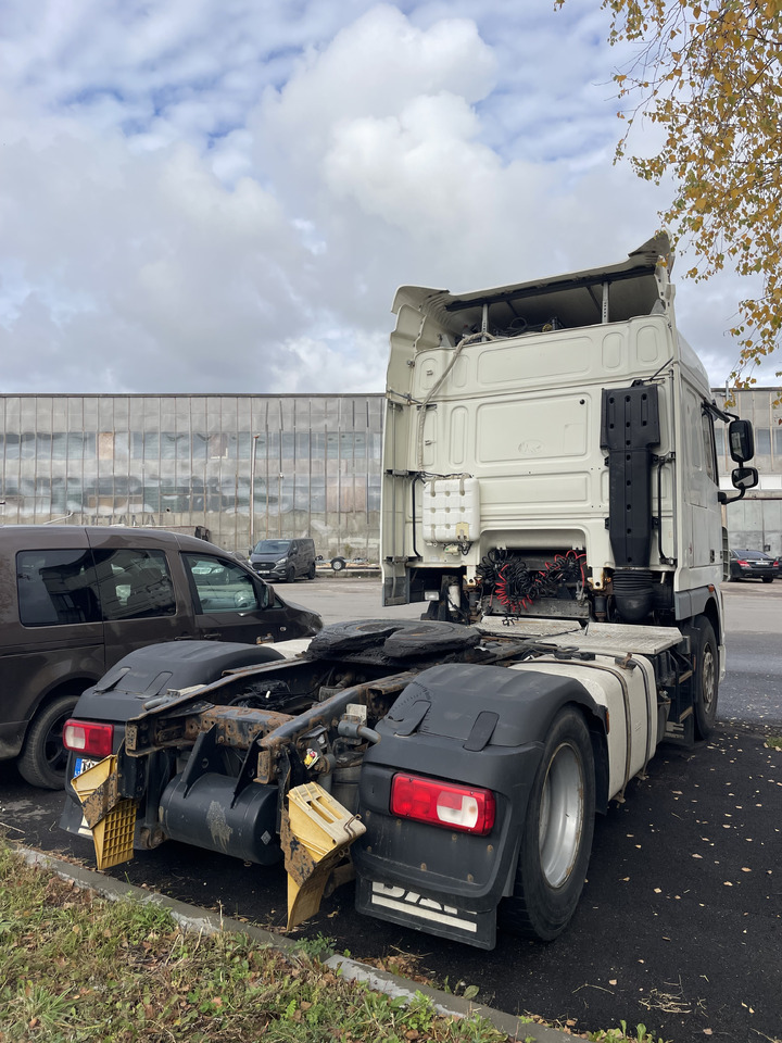 DAF XF105.460 Euro5 - Vilkikas: foto 4 DAF XF105.460 Euro5 - Vilkikas: foto 4