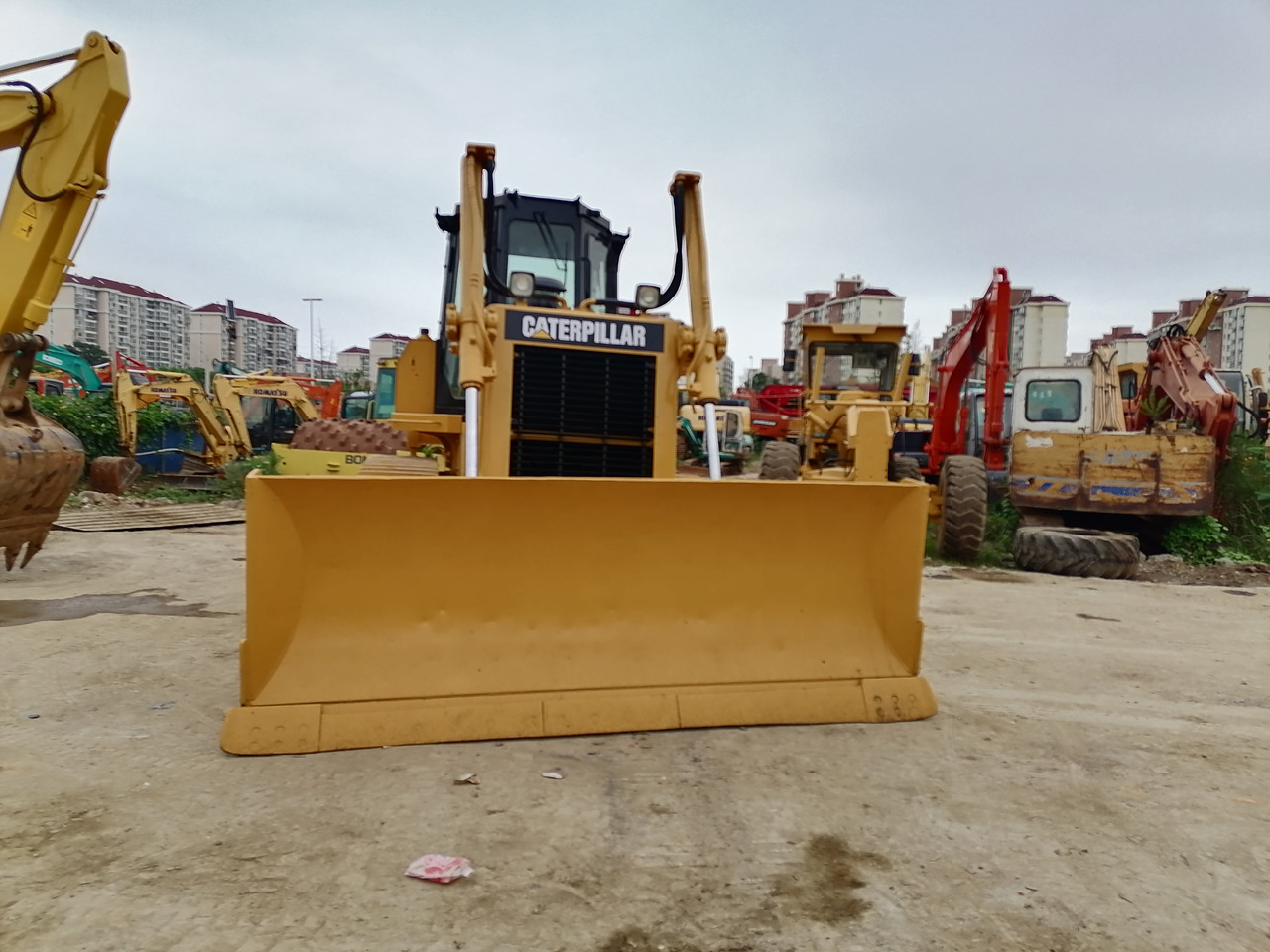 CATERPILLAR D6G Used bulldozer - Buldozeris: foto 3 CATERPILLAR D6G Used bulldozer - Buldozeris: foto 3