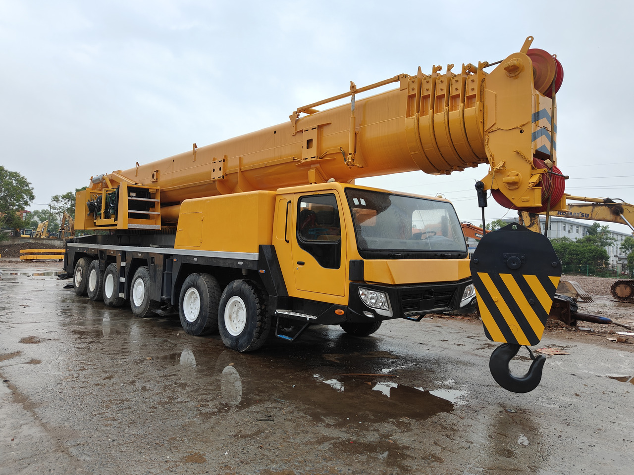 XCMG QY130K 130T Truck Crane - Autokranas: foto 1 XCMG QY130K 130T Truck Crane - Autokranas: foto 1