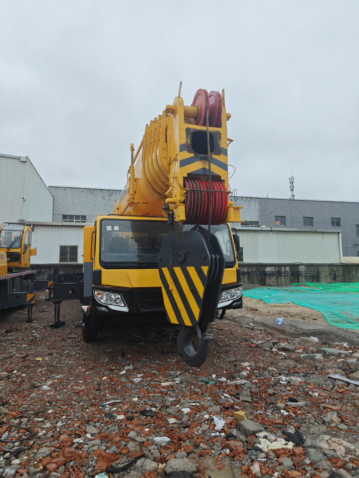 XCMG QY130K QY130K-II used crane 130t - Autokranas: foto 5 XCMG QY130K QY130K-II used crane 130t - Autokranas: foto 5