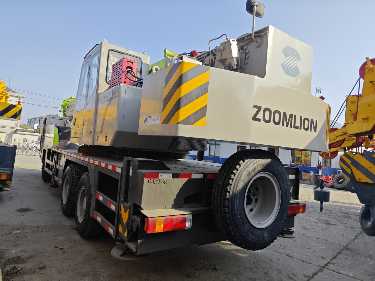 Zoomlion ZTC250V - Autokranas: foto 1 Zoomlion ZTC250V - Autokranas: foto 1