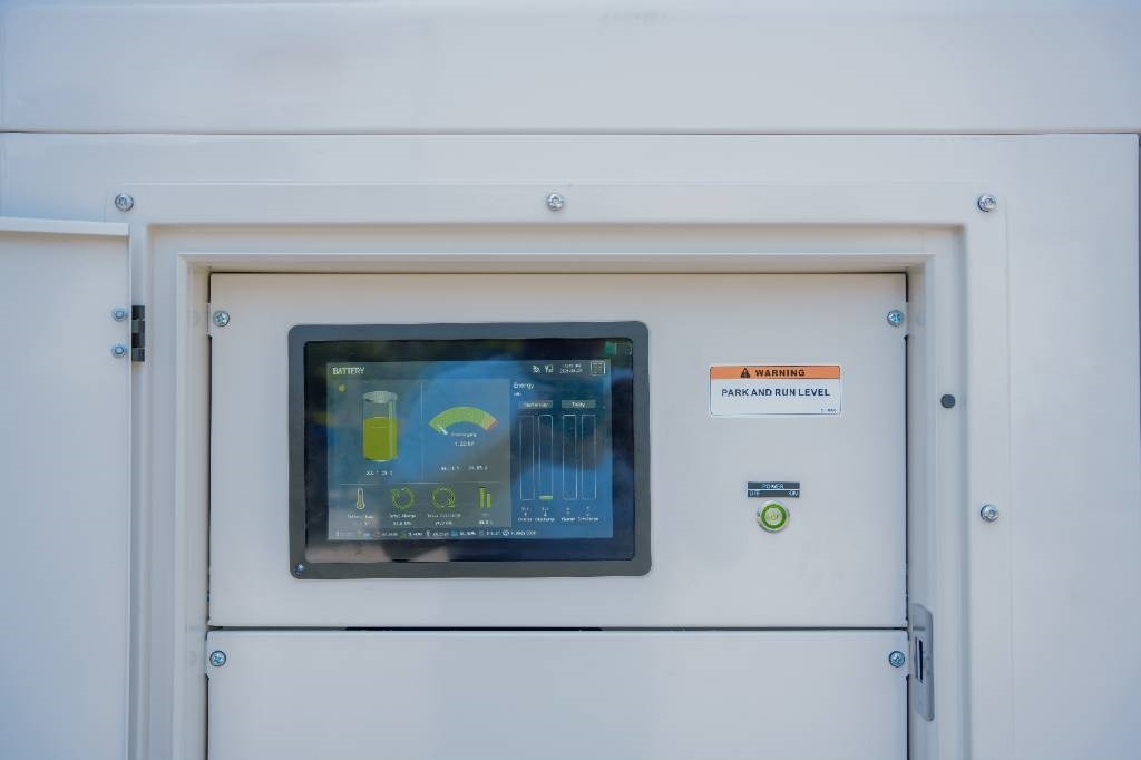 Nauja Elektrinis generatorius BES50S3 Microgrid System - 50 kVA - 82.9 kWh: foto 10