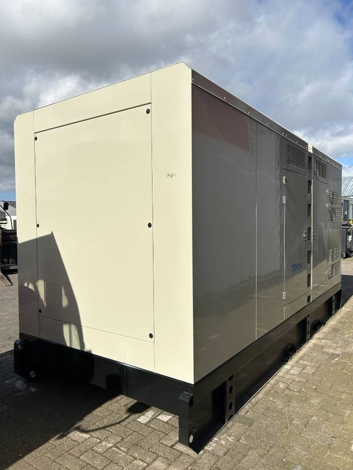 Cummins KTAA19-G6A - 700 kVA Generator - DPX-19848 - Elektrinis generatorius: foto 3 Cummins KTAA19-G6A - 700 kVA Generator - DPX-19848 - Elektrinis generatorius: foto 3
