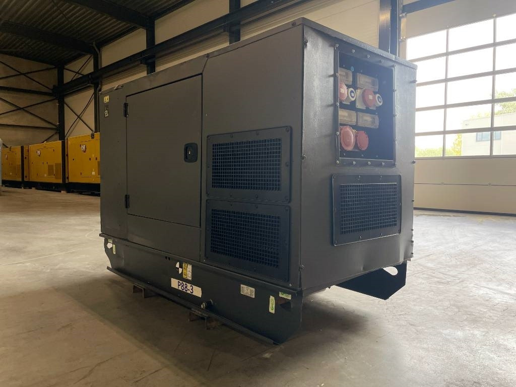 FG Wilson P88-3 - 88 kVA Genset - DPX-12633 - Elektrinis generatorius: foto 3 FG Wilson P88-3 - 88 kVA Genset - DPX-12633 - Elektrinis generatorius: foto 3