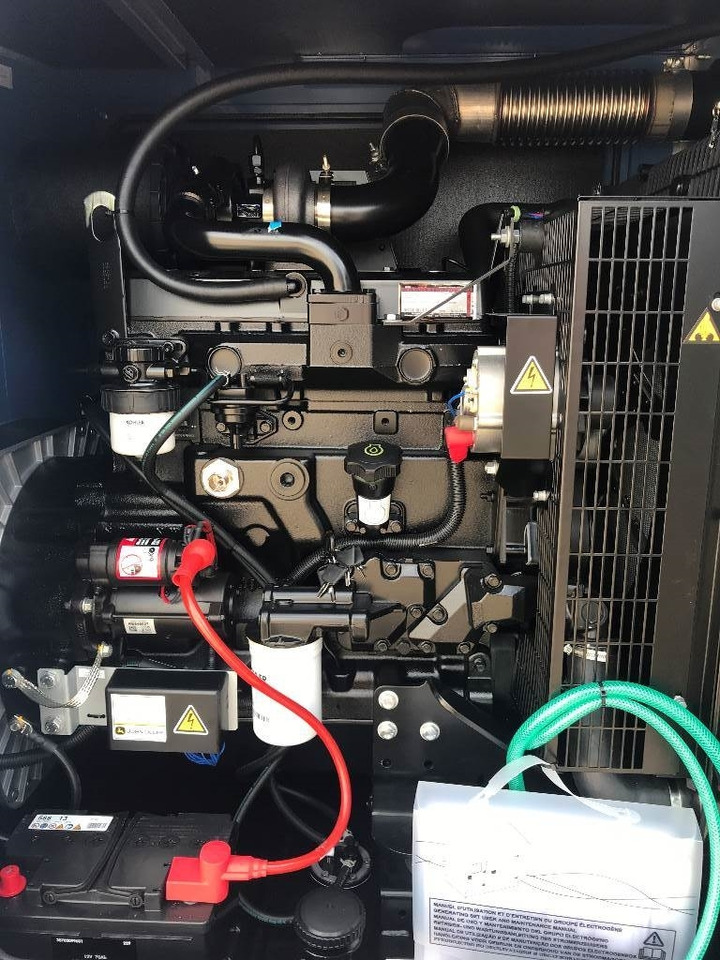 Sdmo J88 - 88 kVA Generator - DPX-17105 - Elektrinis generatorius: foto 5 Sdmo J88 - 88 kVA Generator - DPX-17105 - Elektrinis generatorius: foto 5