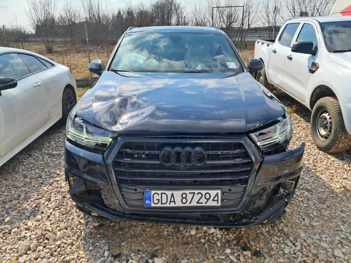 AUDI SQ7 SUV - Visureigis: foto 3 AUDI SQ7 SUV - Visureigis: foto 3