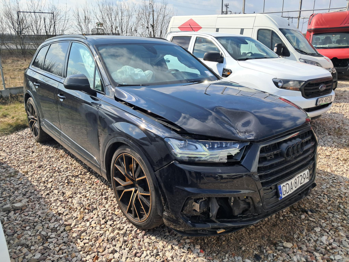 AUDI SQ7 SUV - Visureigis: foto 1 AUDI SQ7 SUV - Visureigis: foto 1