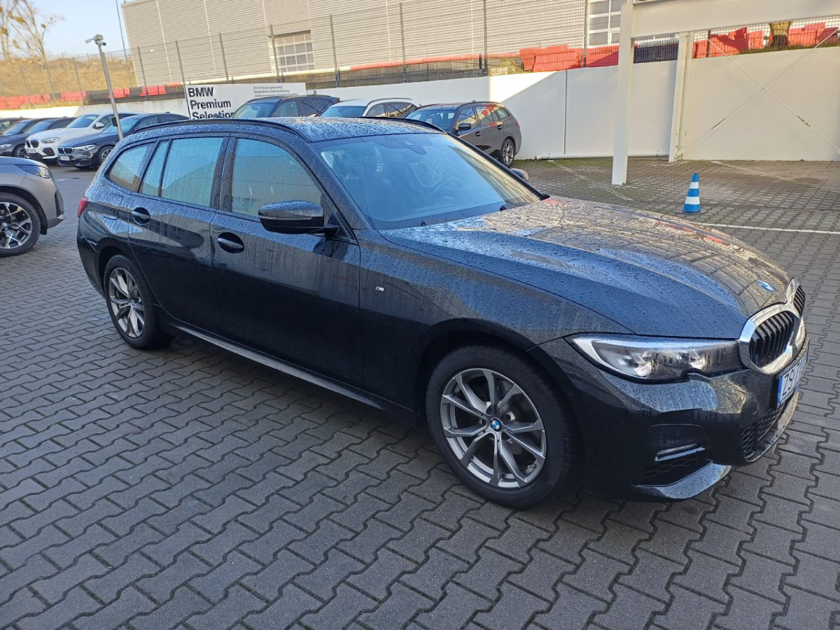 BMW 320D XDRIVE KOMBI - Lengvasis automobilis: foto 1 BMW 320D XDRIVE KOMBI - Lengvasis automobilis: foto 1