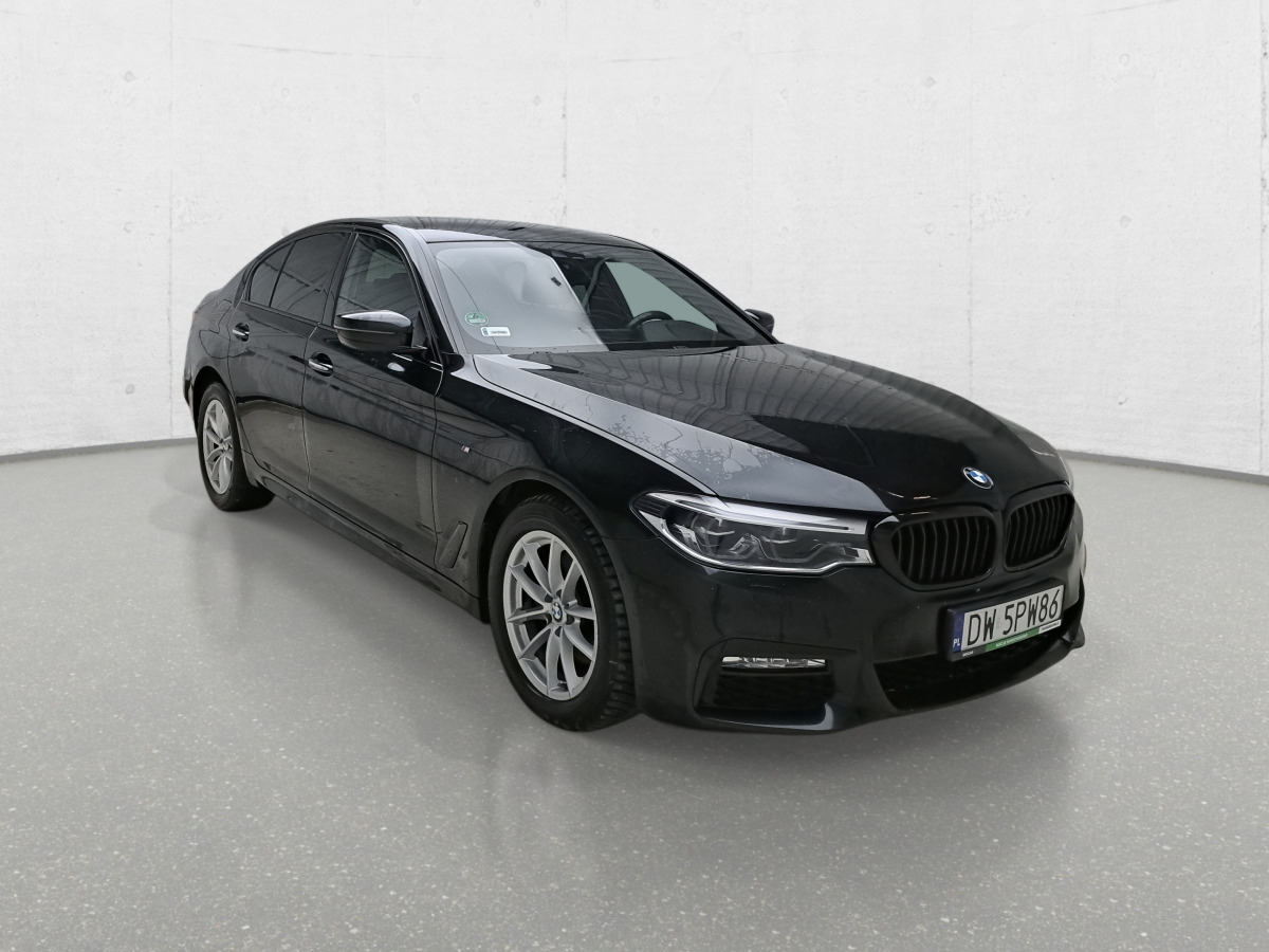 BMW 520D XDRIVE SEDAN - Lengvasis automobilis: foto 2 BMW 520D XDRIVE SEDAN - Lengvasis automobilis: foto 2