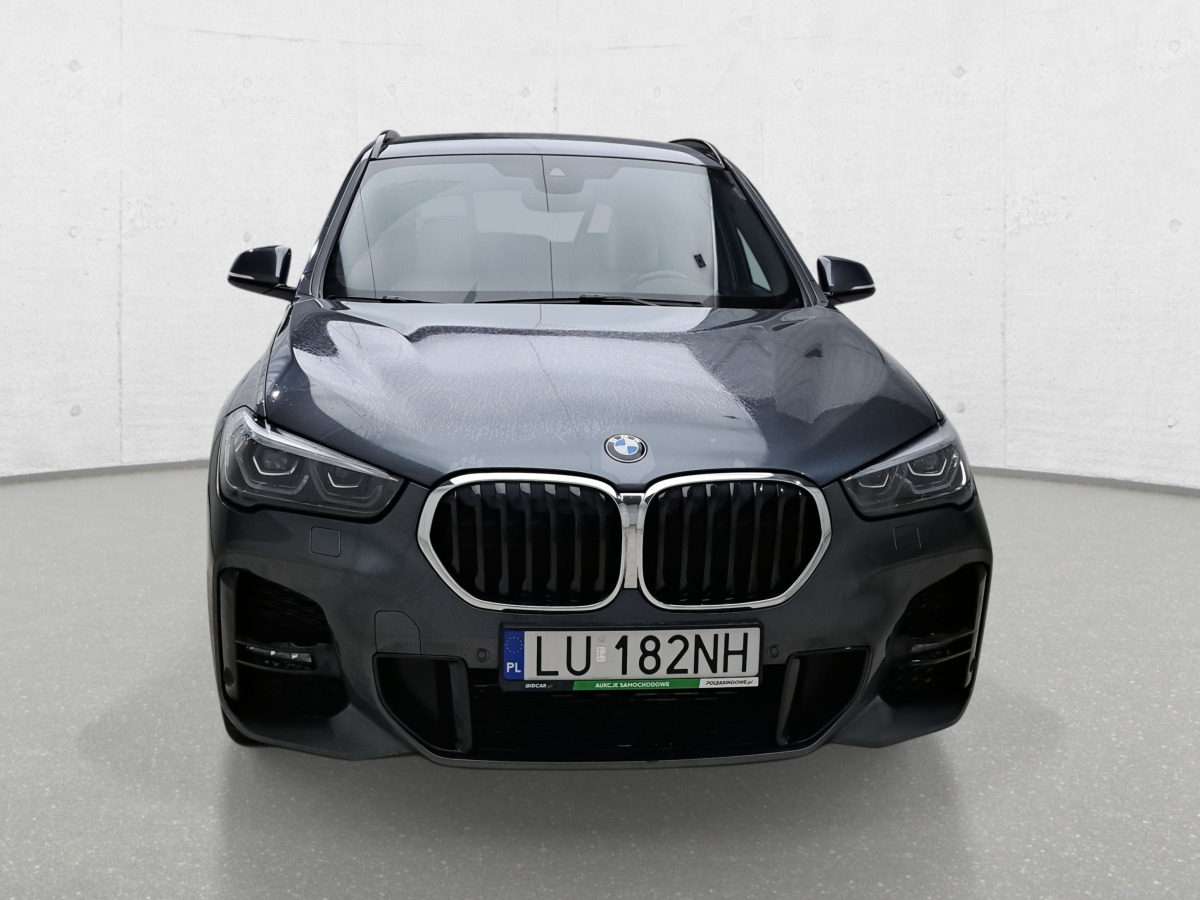 BMW X1 SDRIVE18I SUV - Visureigis: foto 3 BMW X1 SDRIVE18I SUV - Visureigis: foto 3