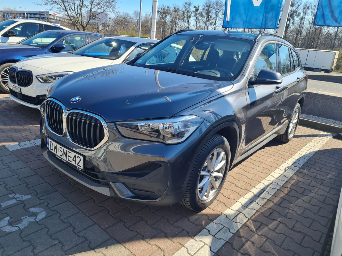 BMW X1 SUV - Visureigis: foto 2 BMW X1 SUV - Visureigis: foto 2