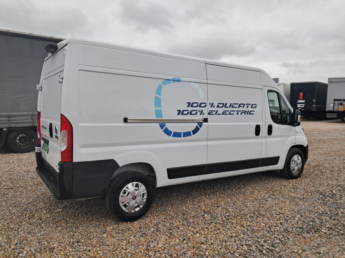 FIAT DUCATO FURGON BLASZAK - Krovininis mikroautobusas, Elektrinis furgonas: foto 4 FIAT DUCATO FURGON BLASZAK - Krovininis mikroautobusas, Elektrinis furgonas: foto 4