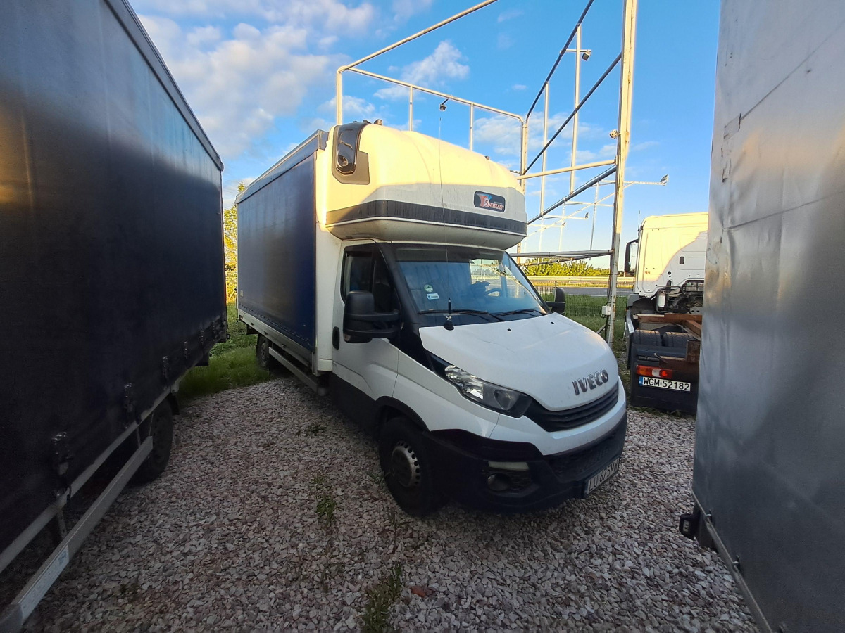 IVECO 35S18 PLANDEKA - Tentinis mikroautobusas: foto 1 IVECO 35S18 PLANDEKA - Tentinis mikroautobusas: foto 1