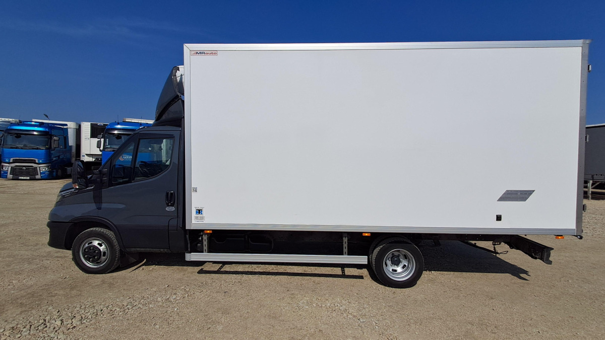 IVECO DAILY 50C18 CHŁODNIA Z AGREGATEM - Refrižeratorius sunkvežimis: foto 4 IVECO DAILY 50C18 CHŁODNIA Z AGREGATEM - Refrižeratorius sunkvežimis: foto 4