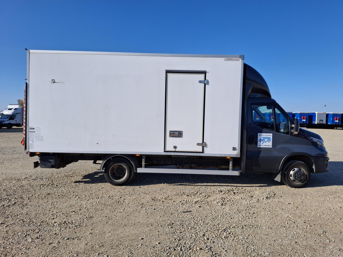 IVECO DAILY 50C18 KONTENER Z WINDĄ - Furgonas sunkvežimis: foto 4 IVECO DAILY 50C18 KONTENER Z WINDĄ - Furgonas sunkvežimis: foto 4