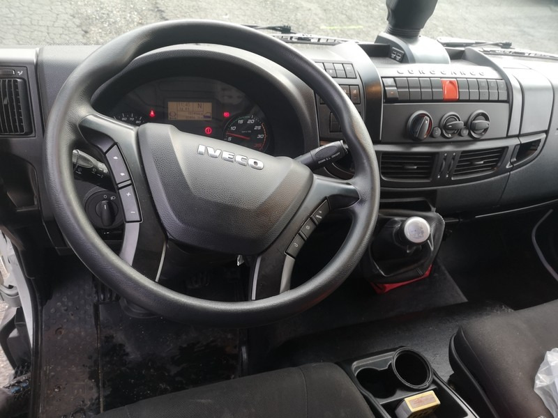 IVECO EURO CARGO KONTENER - Furgonas sunkvežimis: foto 4 IVECO EURO CARGO KONTENER - Furgonas sunkvežimis: foto 4
